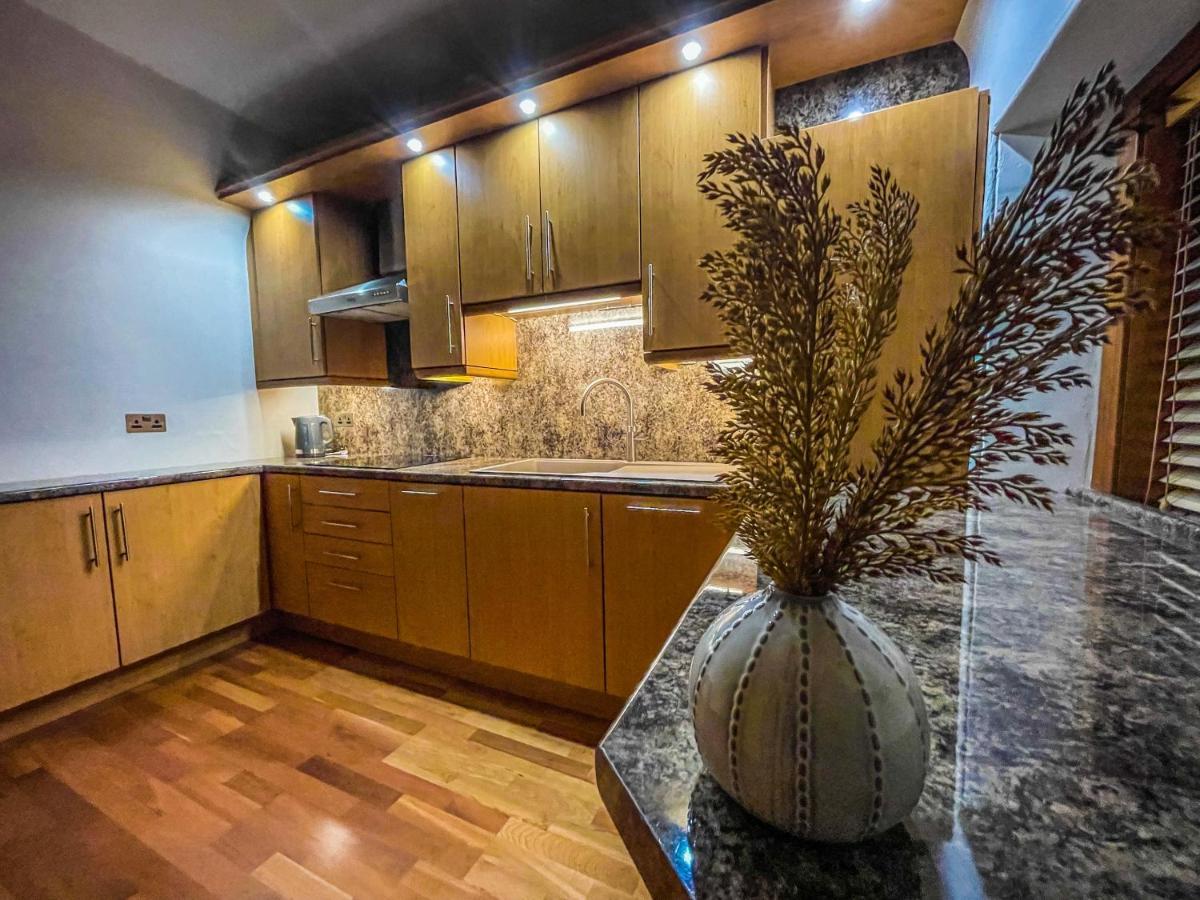 Cathedral Apartment อินเวอร์เนส ภายนอก รูปภาพ